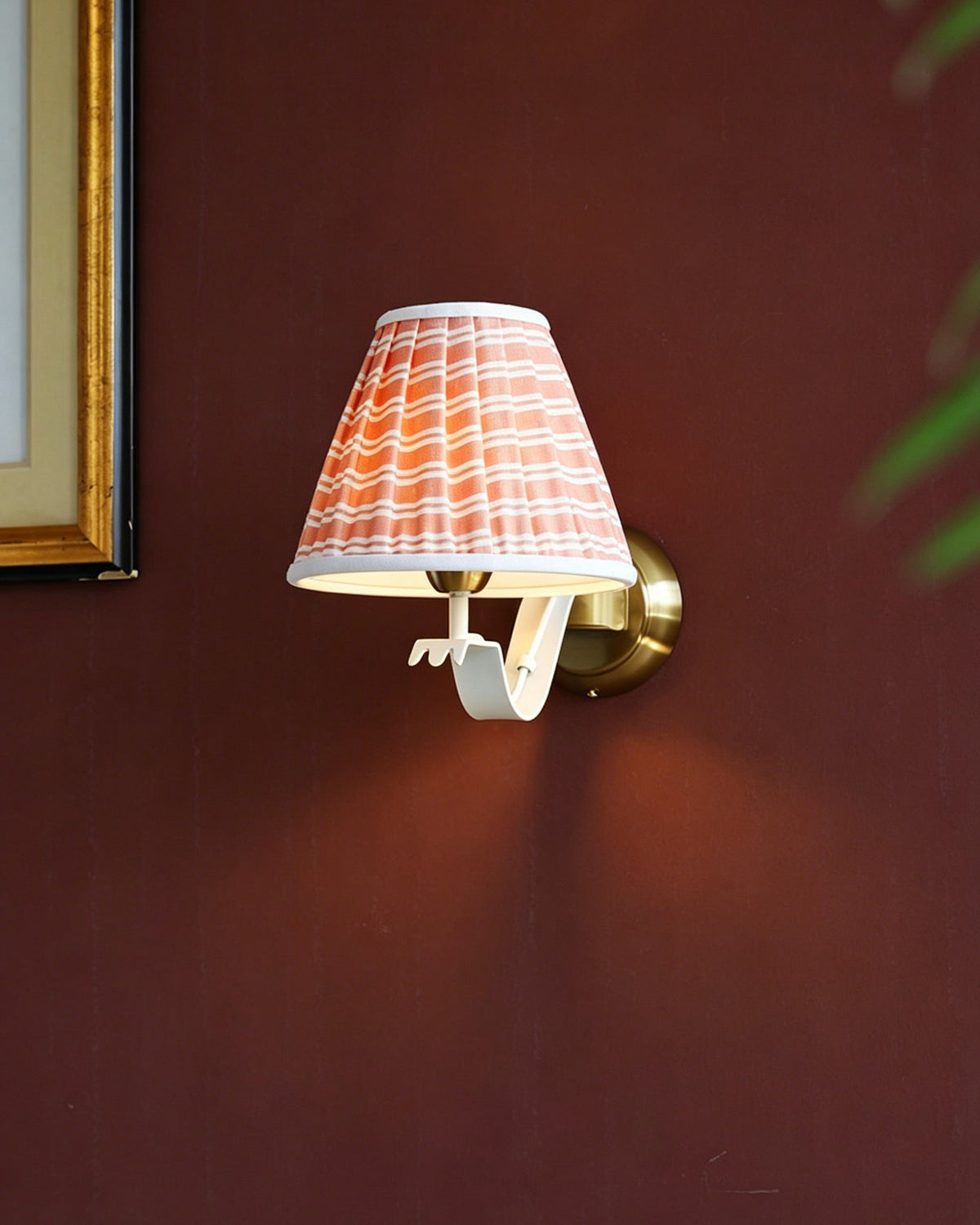 Terioraya wandlamp