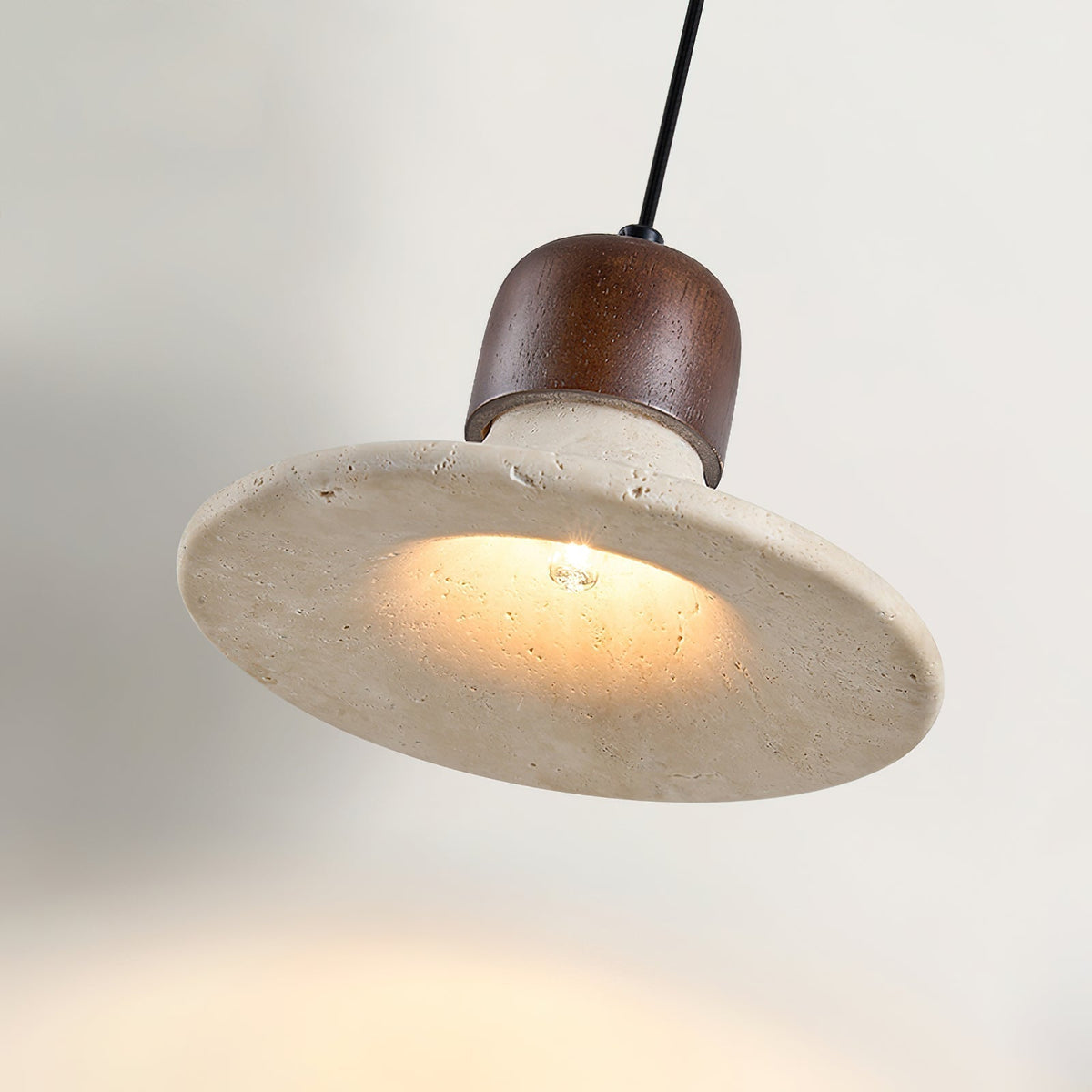 Serinise hanglamp trompetvorm travertin