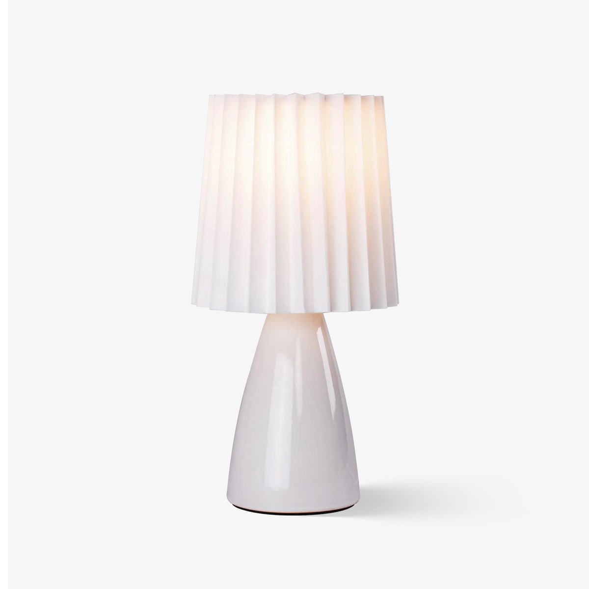 Boko minimalistische tafellamp van stof