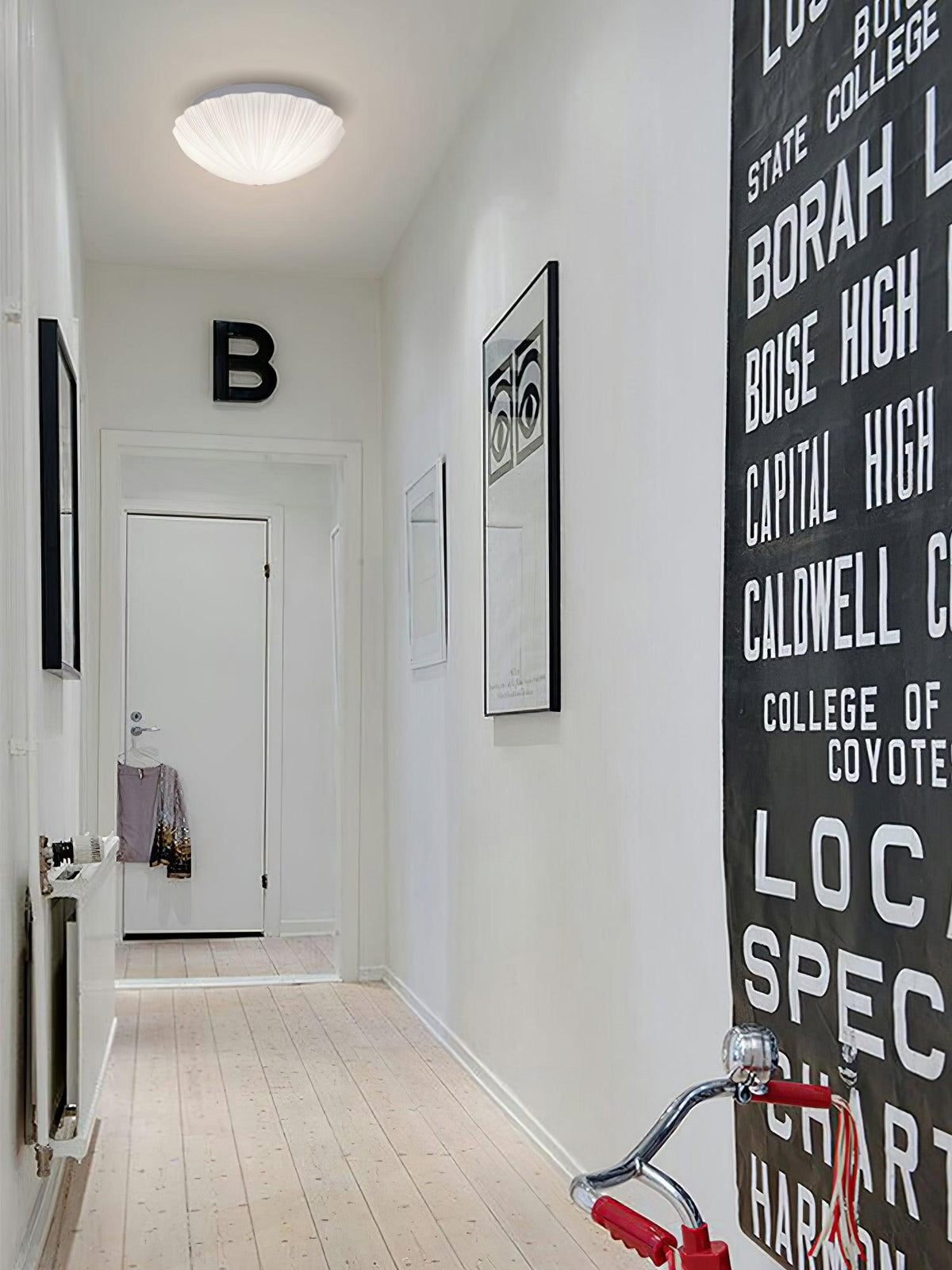 Elo plafondlamp met schelpvorm en ribbels, elegant