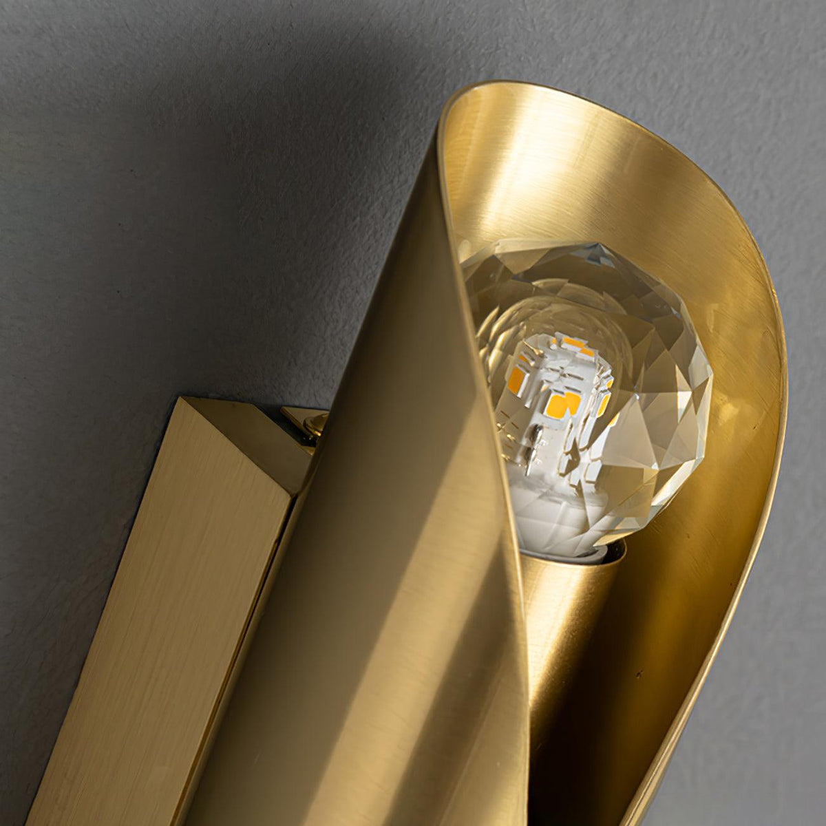Veyric diamanten messing wandlamp