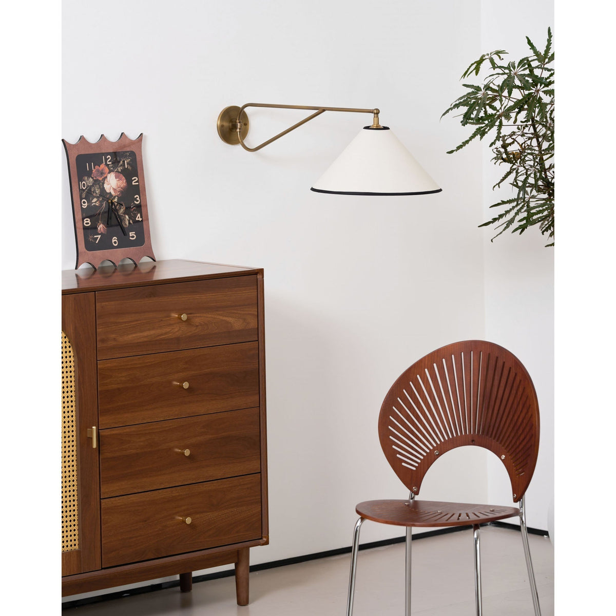 Avenieria wandlamp