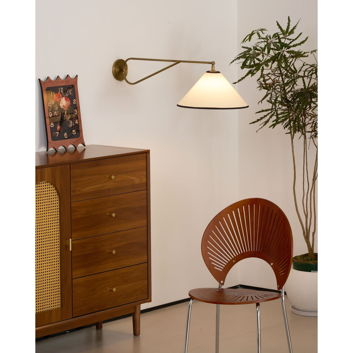 Avenieria wandlamp