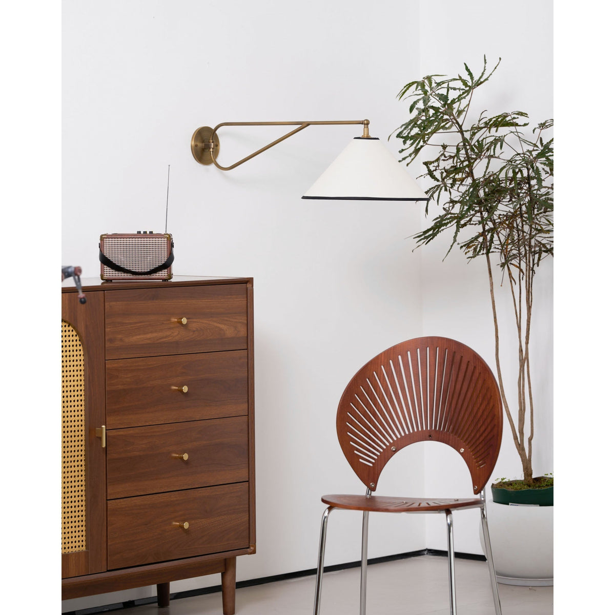 Avenieria wandlamp