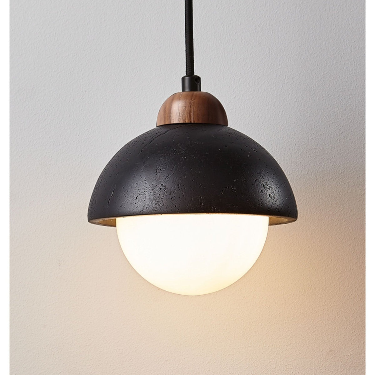 Tavoria Eenvoudig Domewood Zwart Travertin Hanglamp
