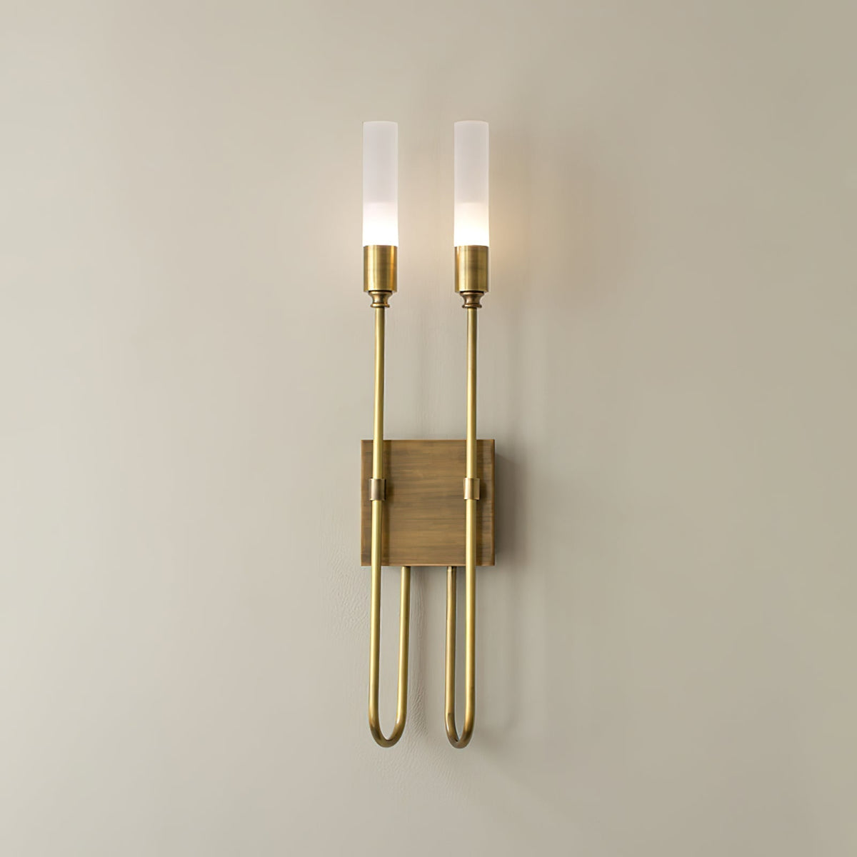 Yvori wandlamp met dubbele staaf minimalistisch