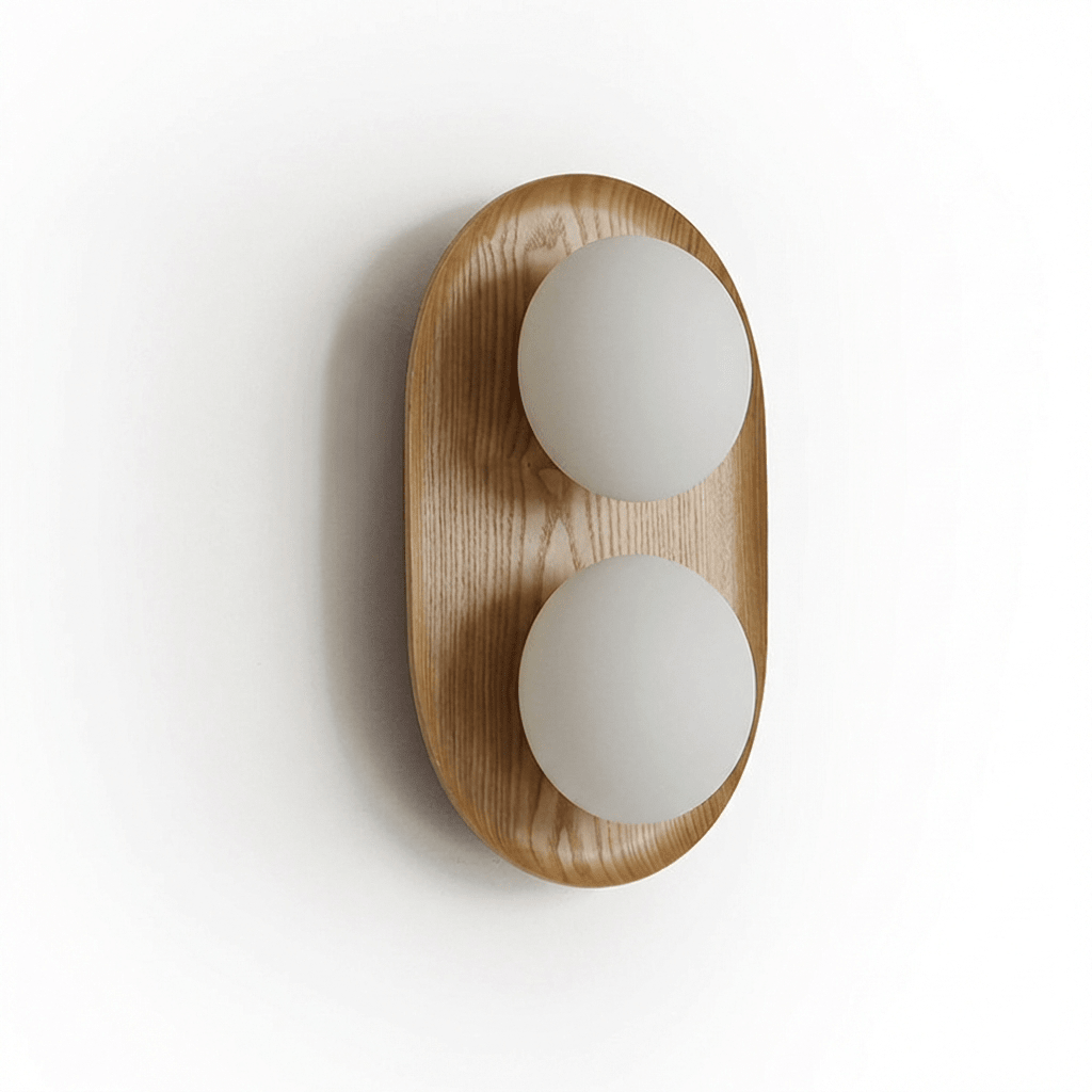 Twin Orb wandlamp met eiken achterplaat