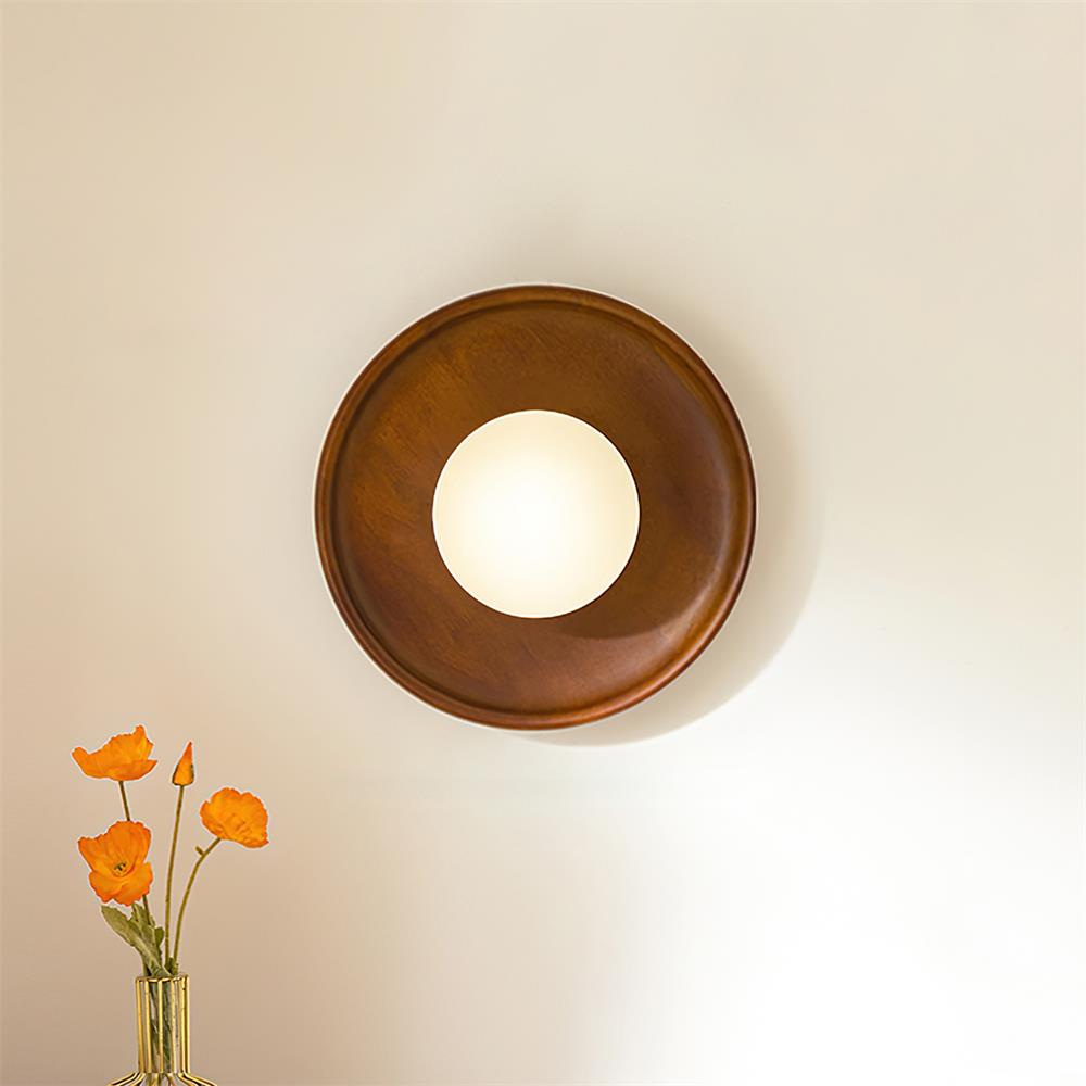 Runa wandlamp van walnoothout