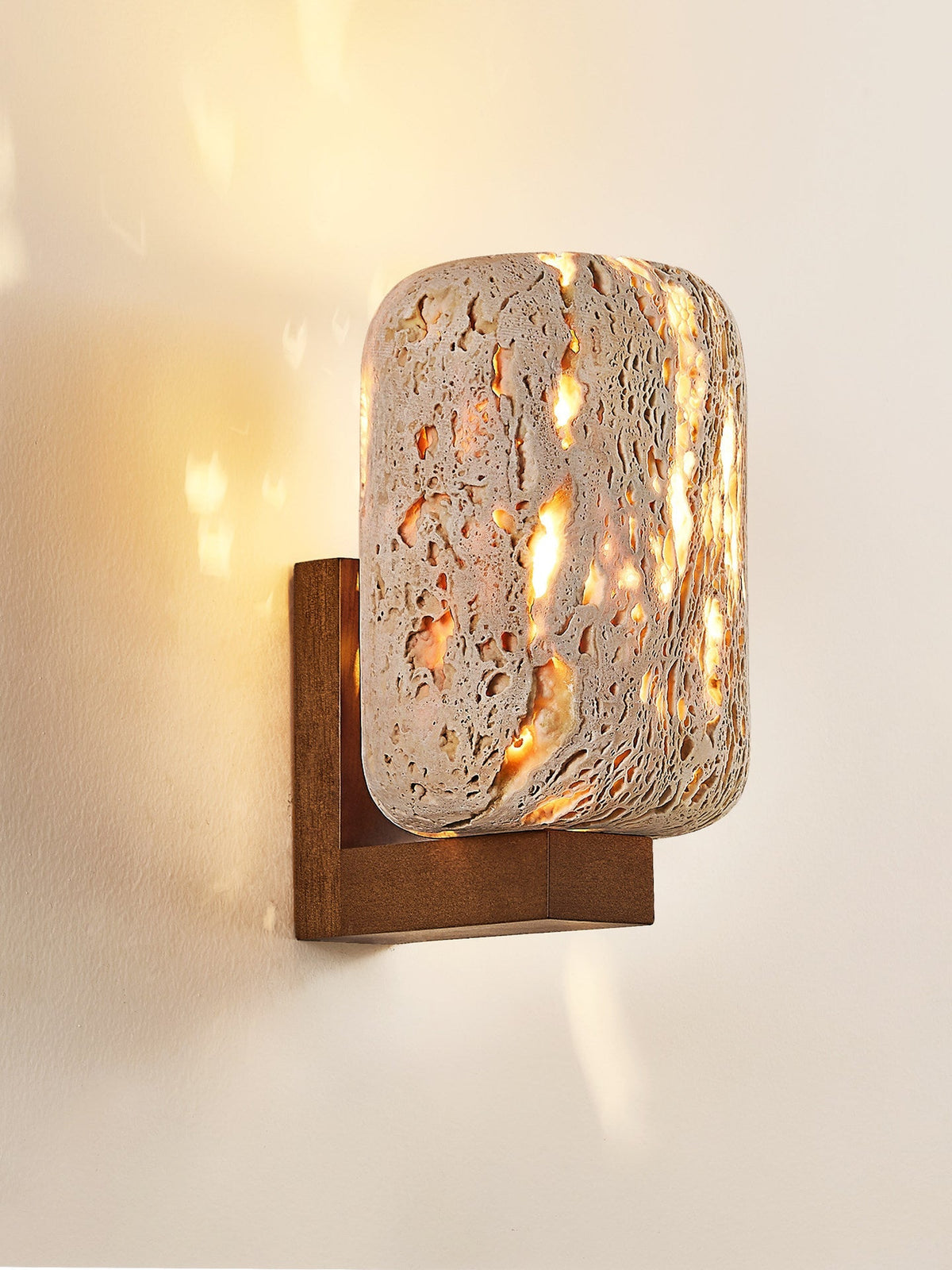 Valeris Edenstone wandlamp