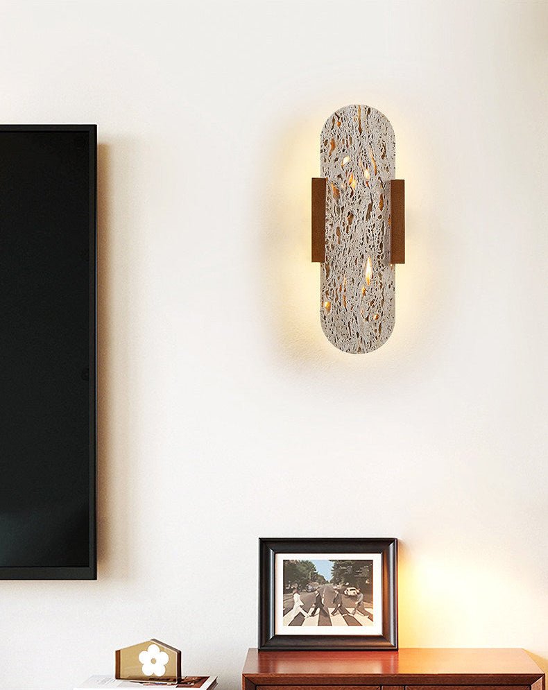 Seroaria wandlamp in Geel travertin met Walnootkleur