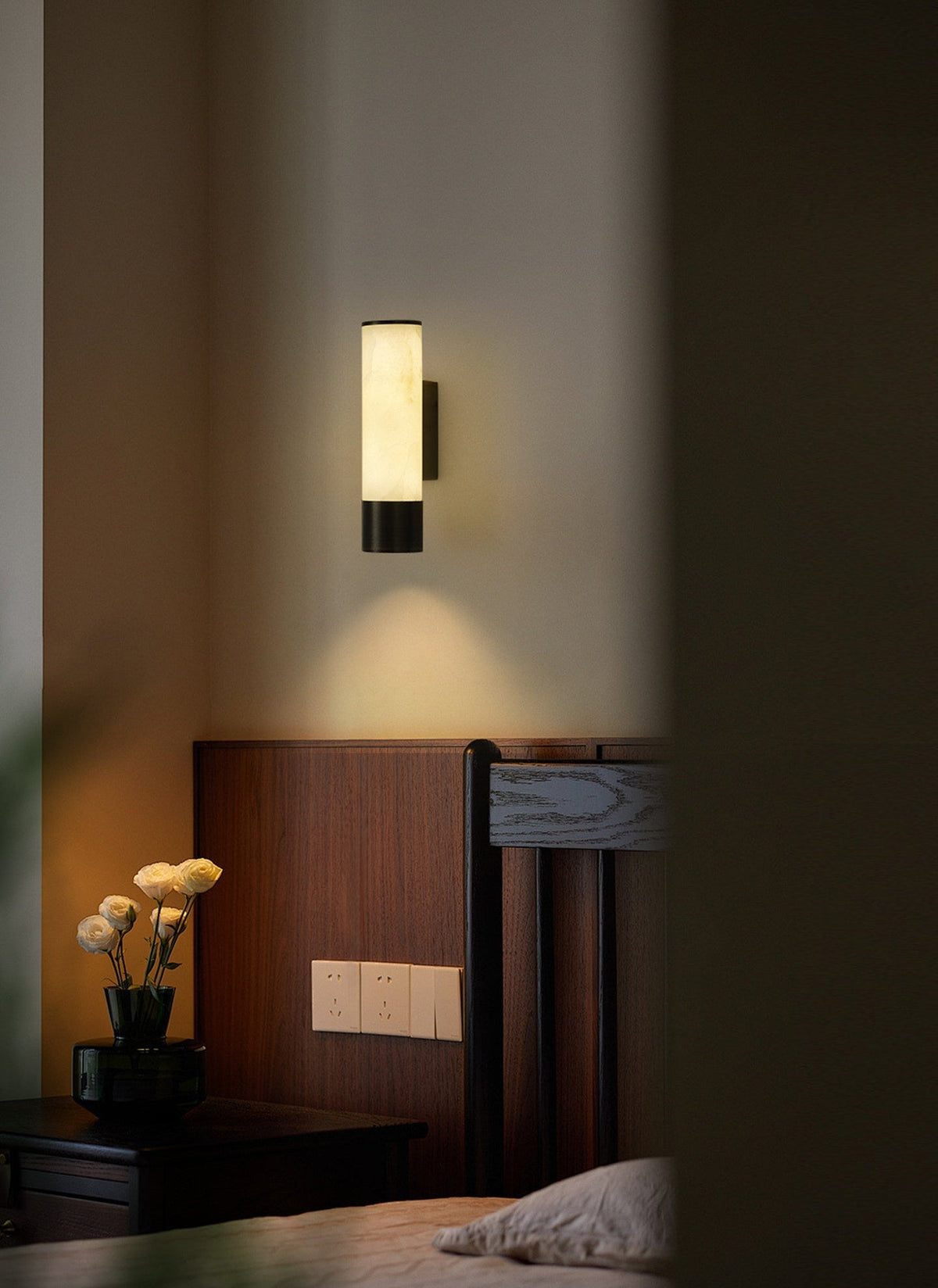 Rhevan albasten wandlamp