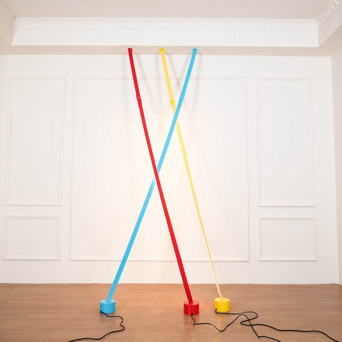 Vorenk vloerlamp van vezel