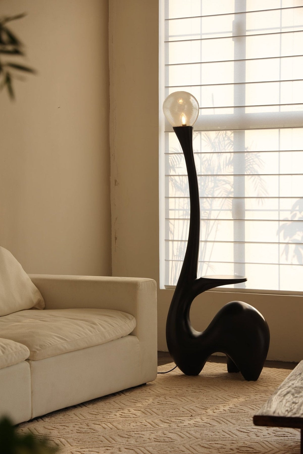 Lurk sculpturale vloerlamp
