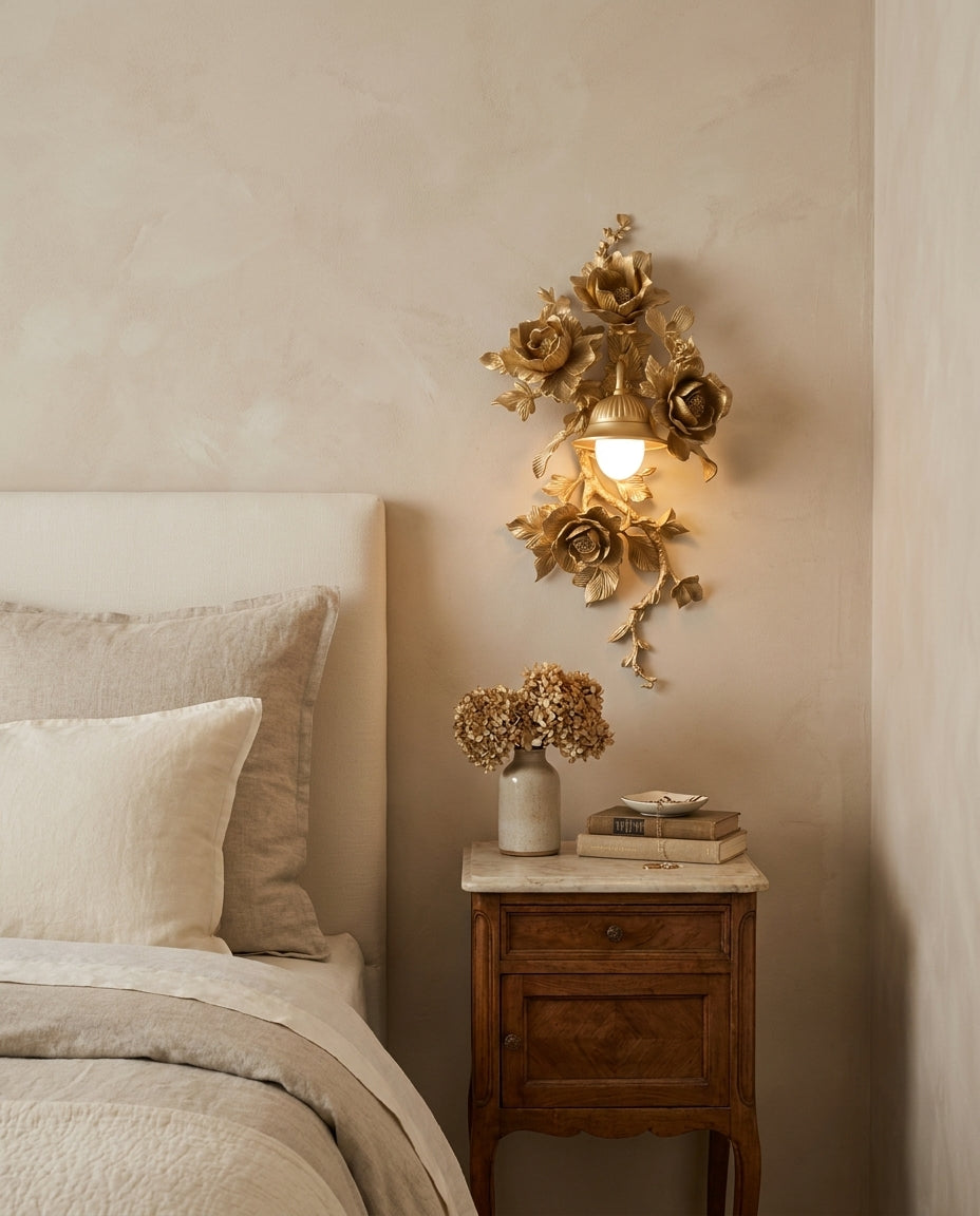 Gilded wandlamp