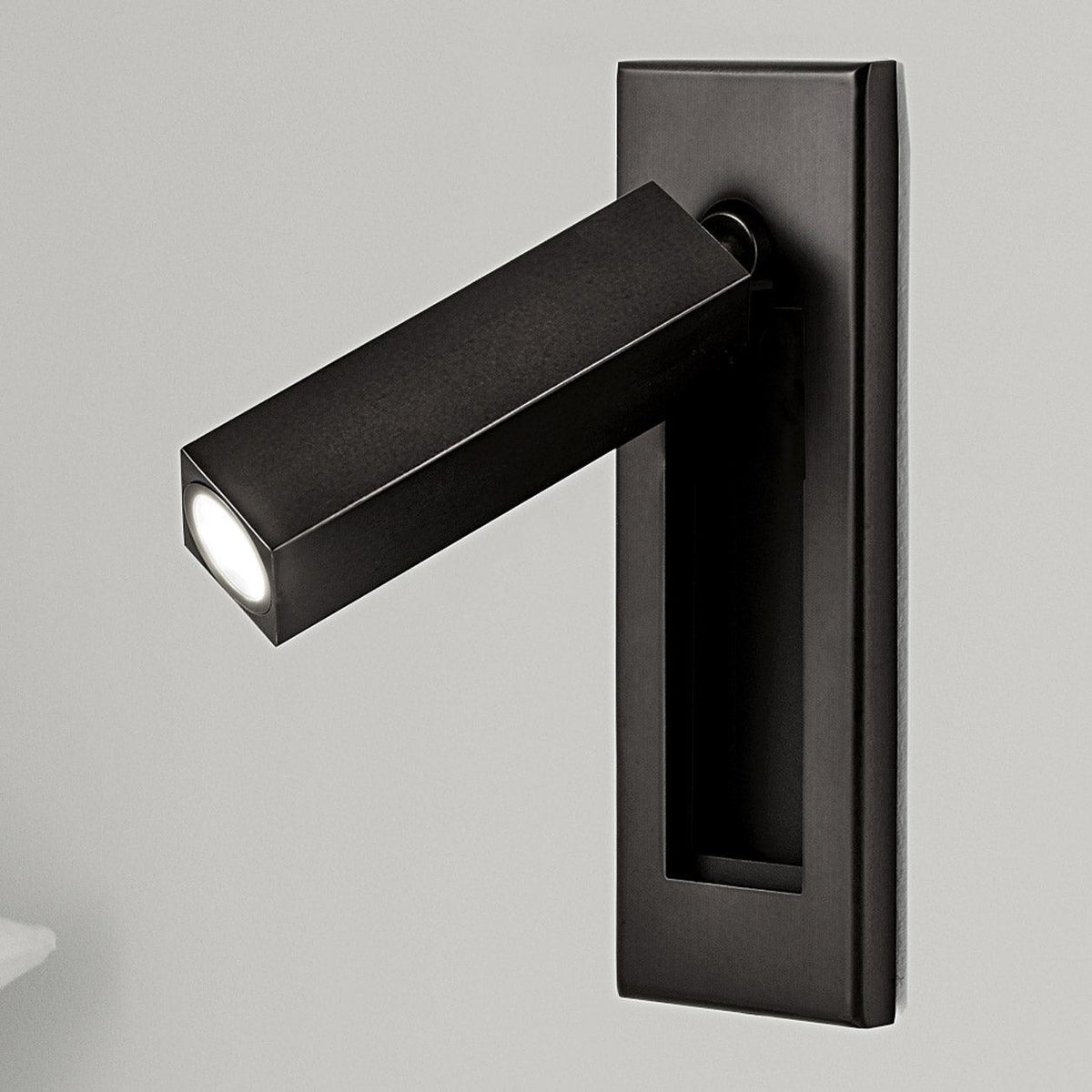 Velerelia ingebouwde wandlamp met stekker