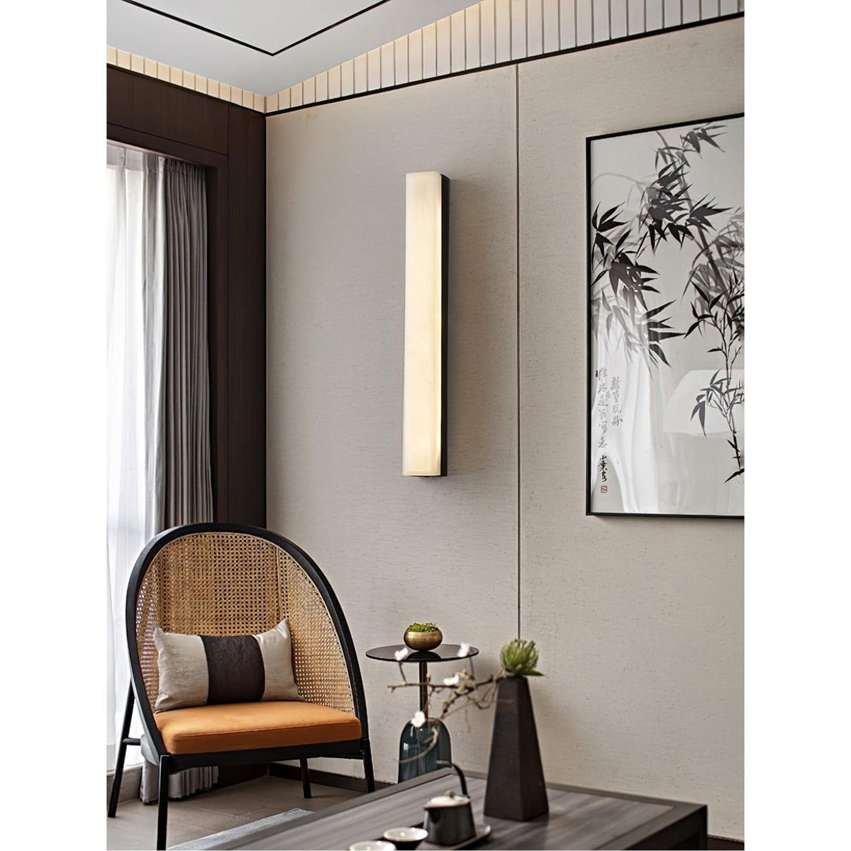 Quill wandlamp van messing met albasten kap