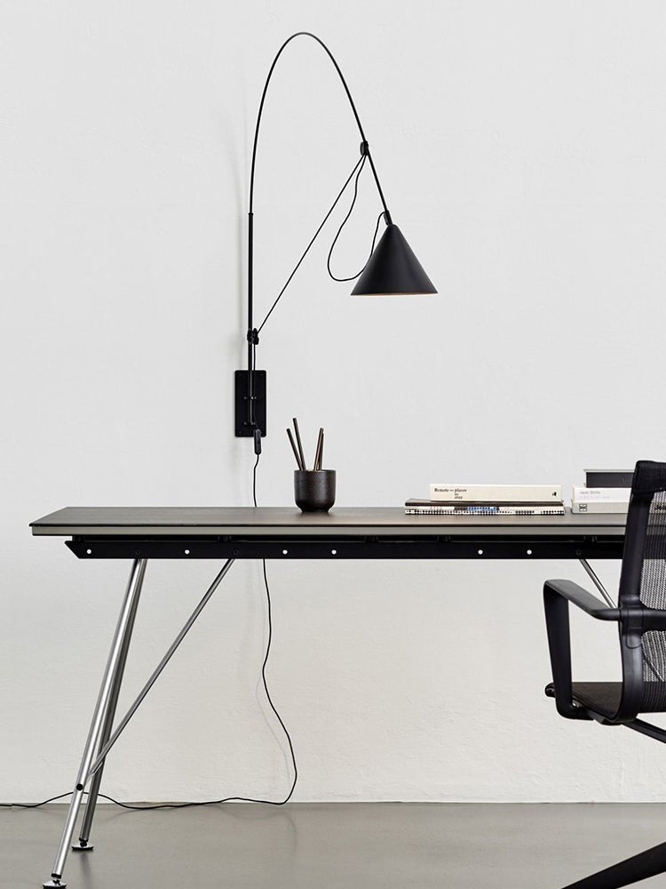 Noraette wandlamp Arc Conus Minimalistisch