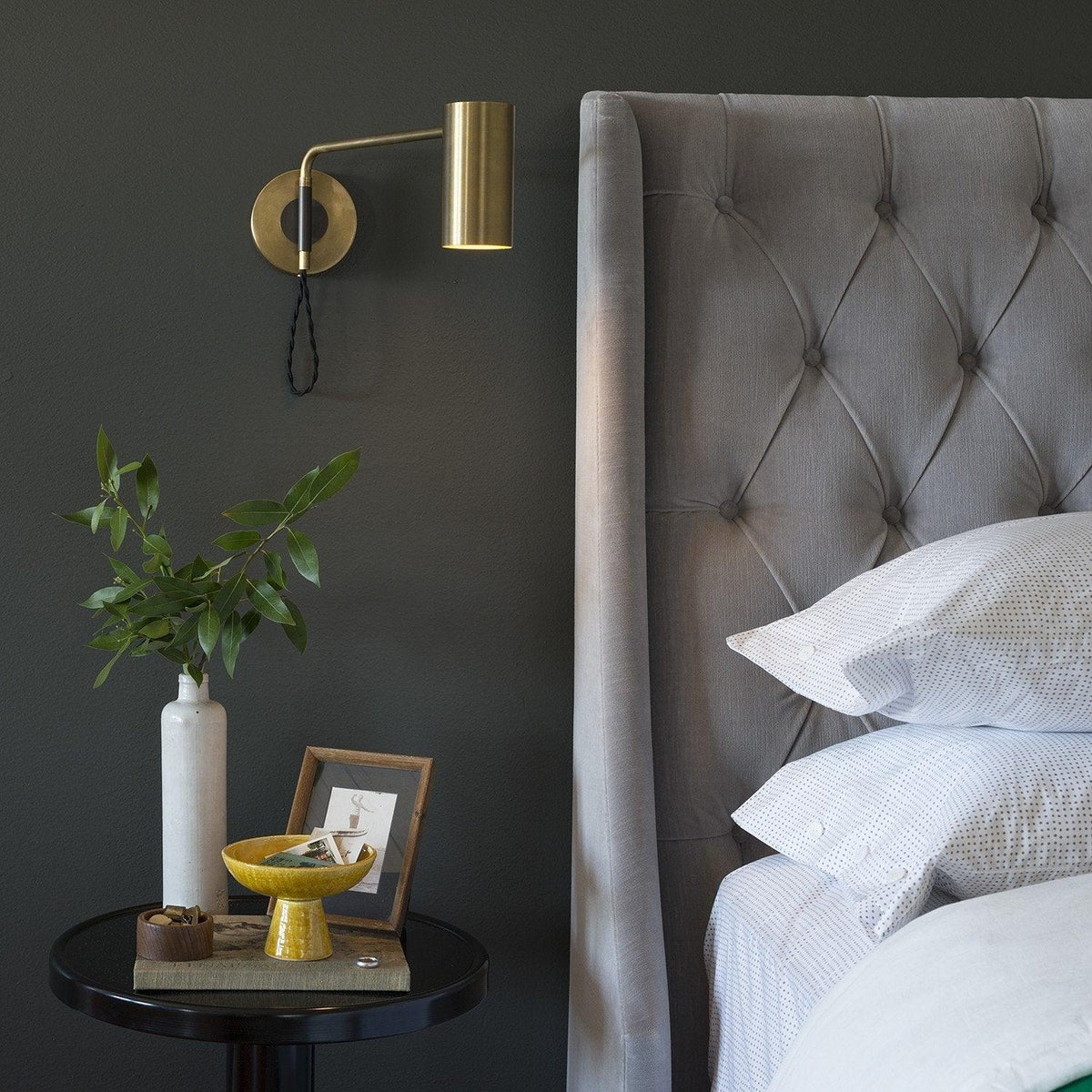 Merton wandlamp van staal in industriële stijl