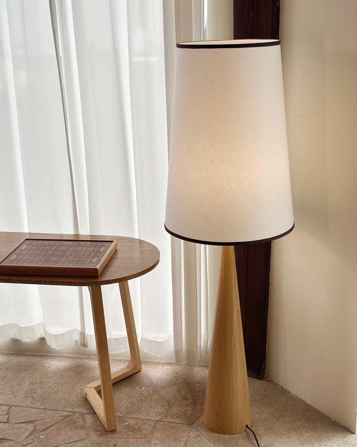 Tage vloerlamp