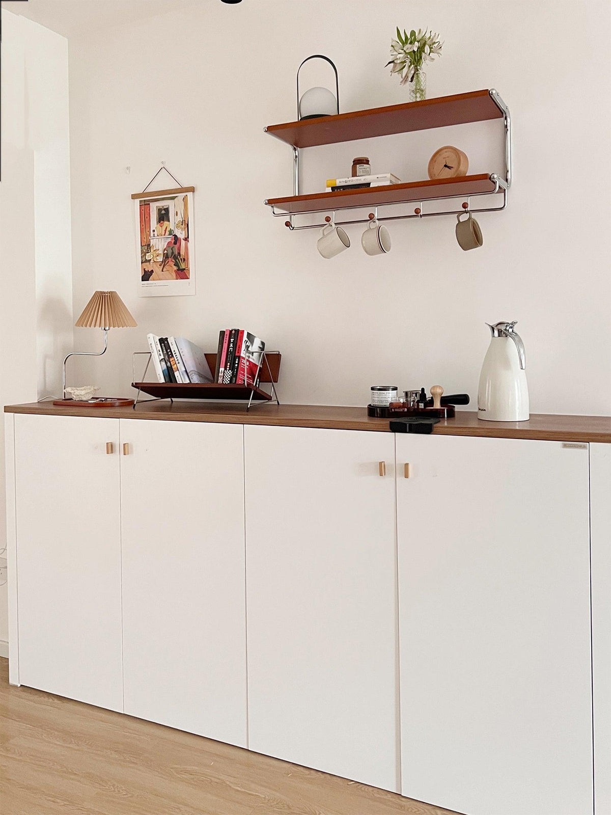 Ornelle tafellamp van hout en stof