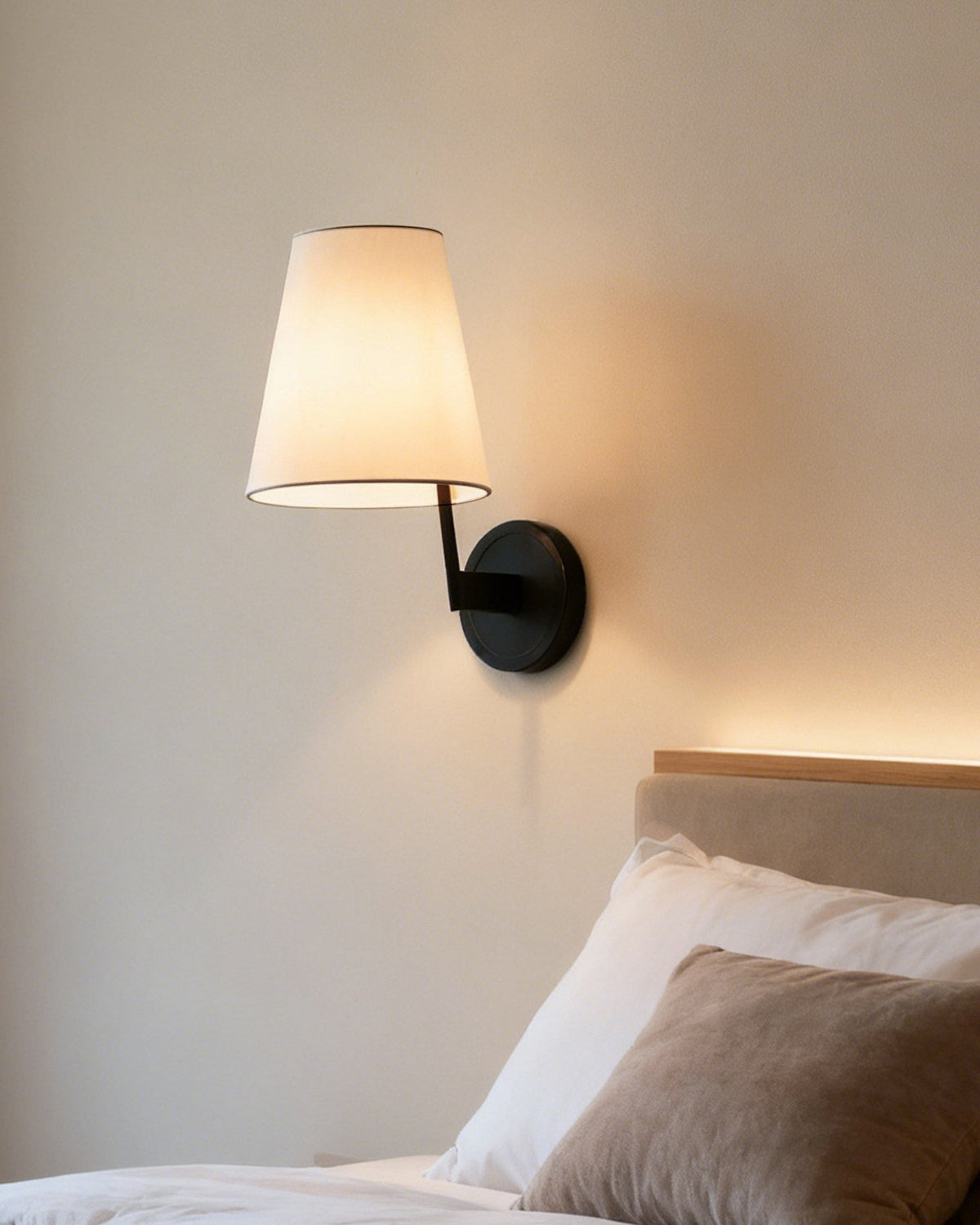 Viraenaya wandlamp