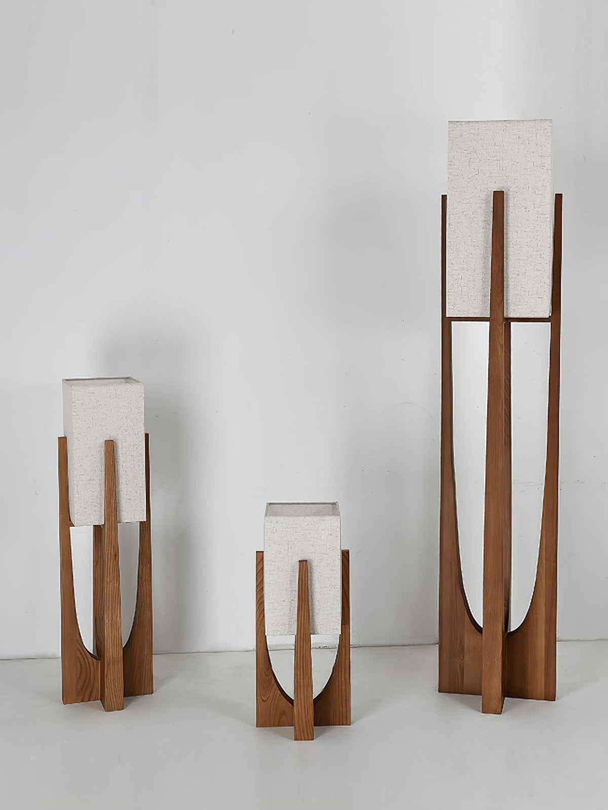 Syleia vloerlamp van hout modern