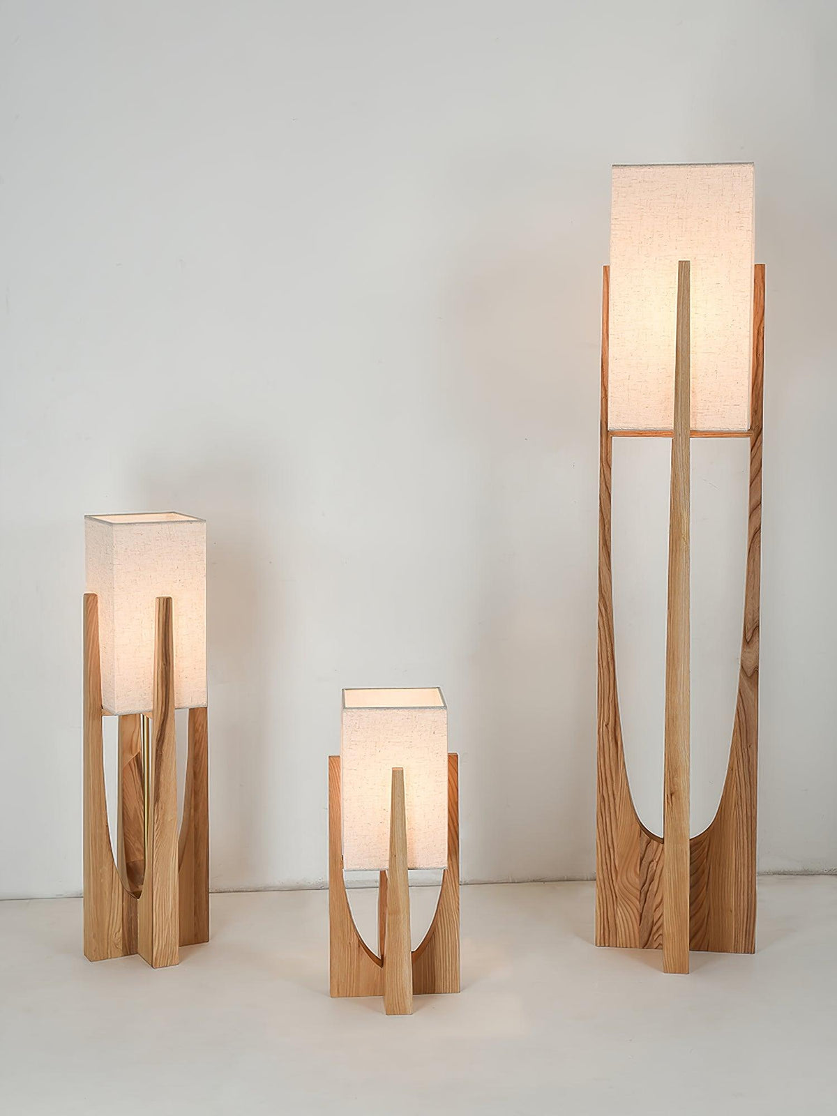 Syleia vloerlamp van hout modern