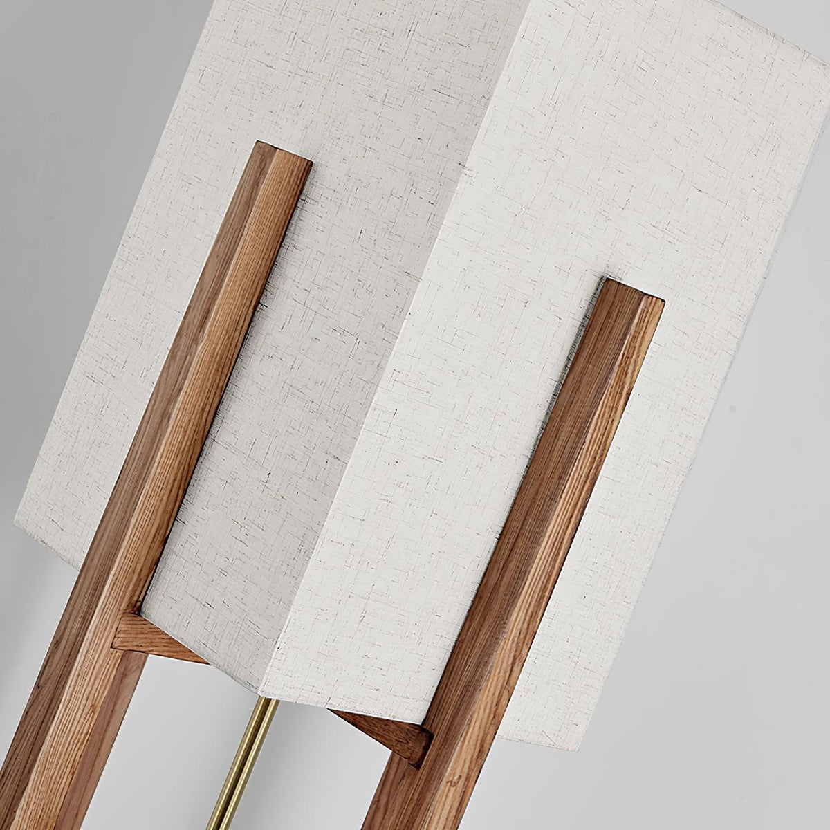 Syleia vloerlamp van hout modern