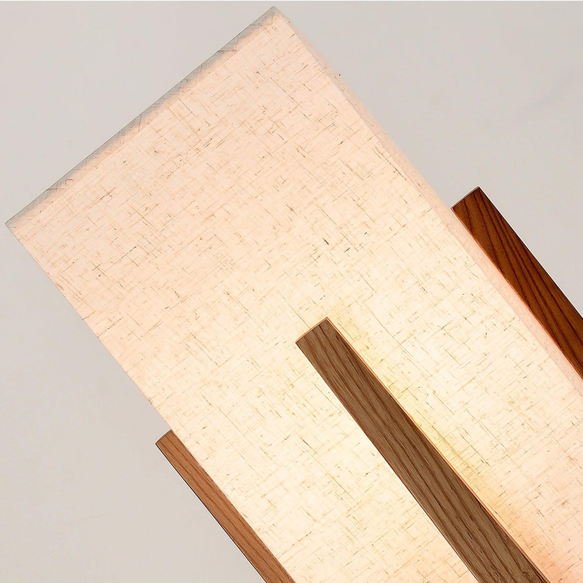 Syleia vloerlamp van hout modern