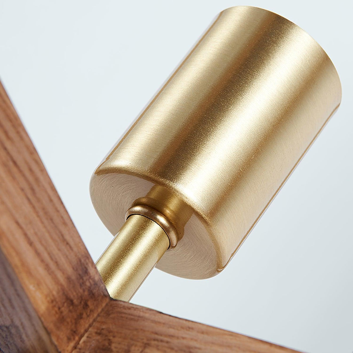 Syleia vloerlamp van hout modern