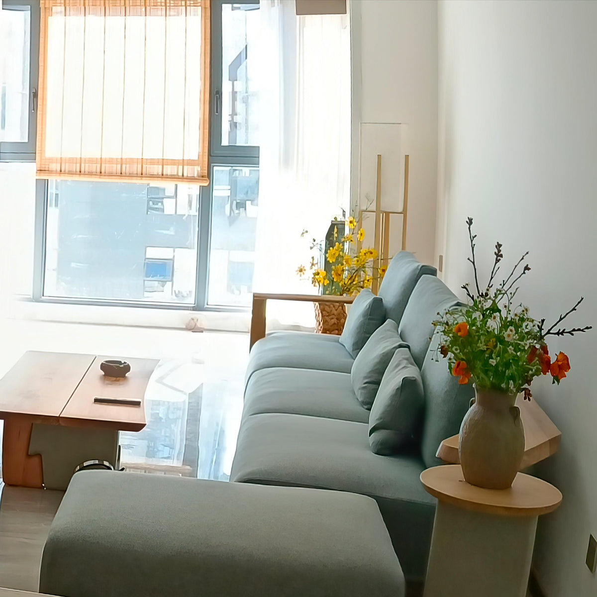 Syleia vloerlamp van hout modern