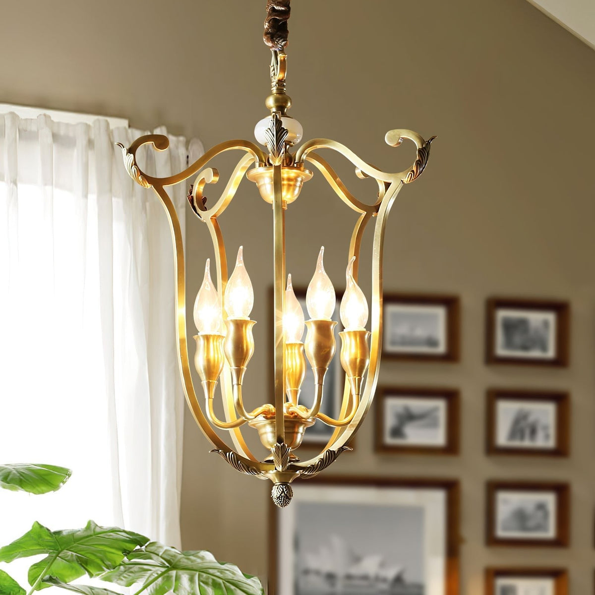 Niroxa kroonluchter met lantern frame goudkleurig