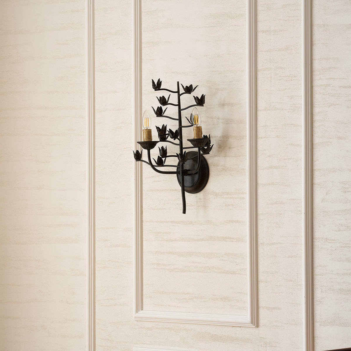 Elaerelia wandlamp