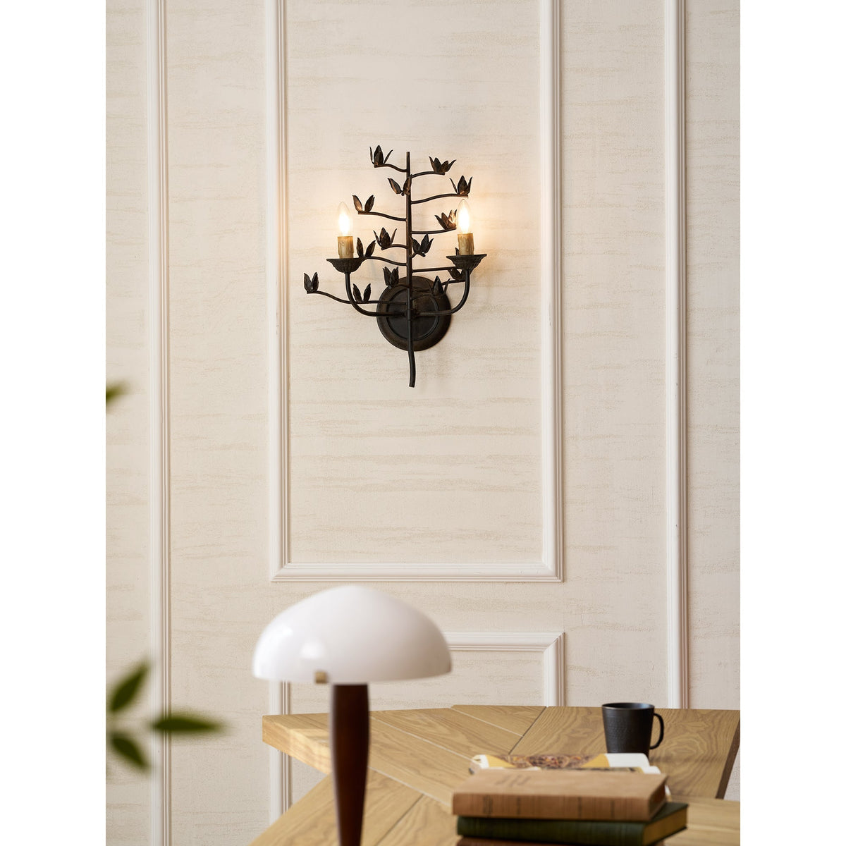 Elaerelia wandlamp