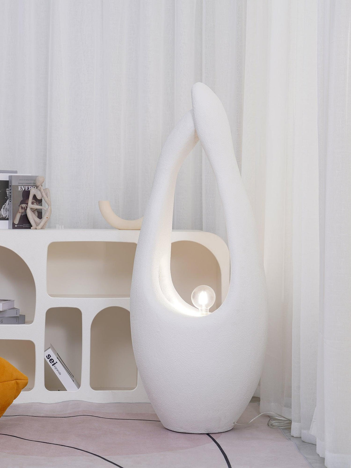 Luo minimalistische vloerlamp van polystyreen