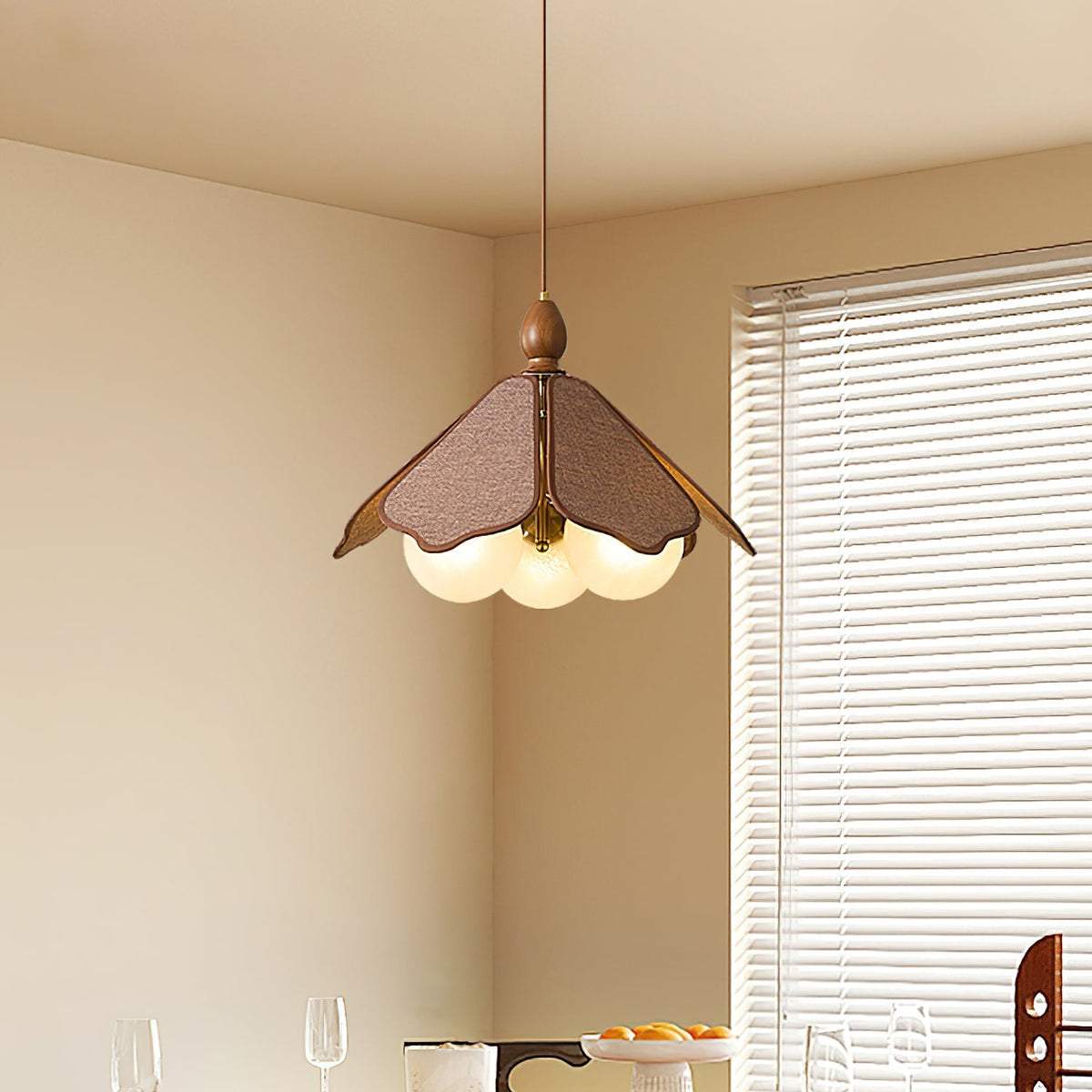 Miraise hanglamp van walnootkleurig hout