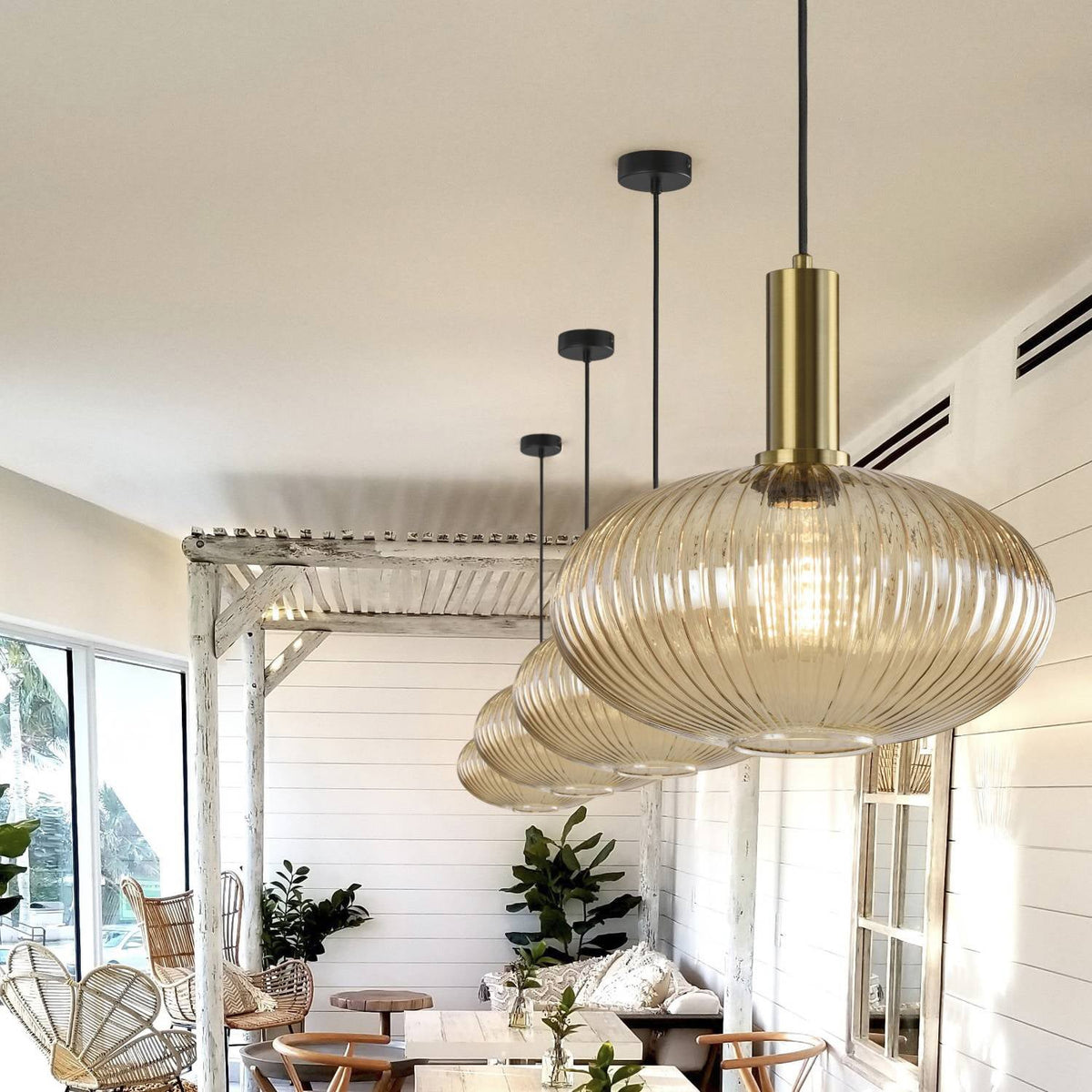 Viremont hanglamp van glas met ribbelglas