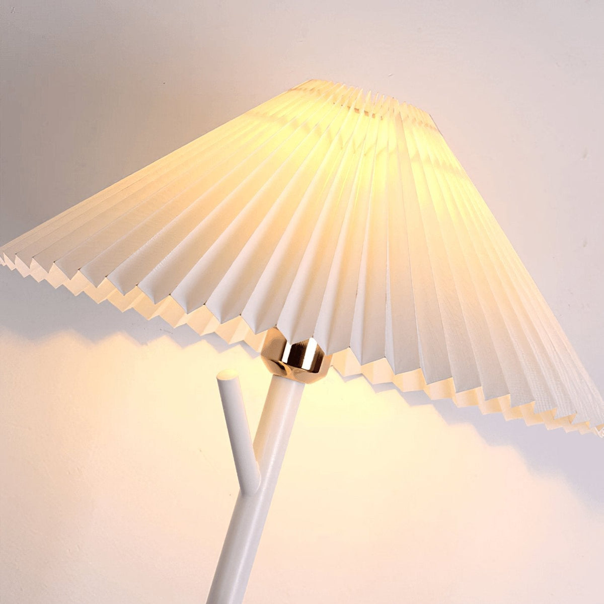 Nora moderne vloerlamp