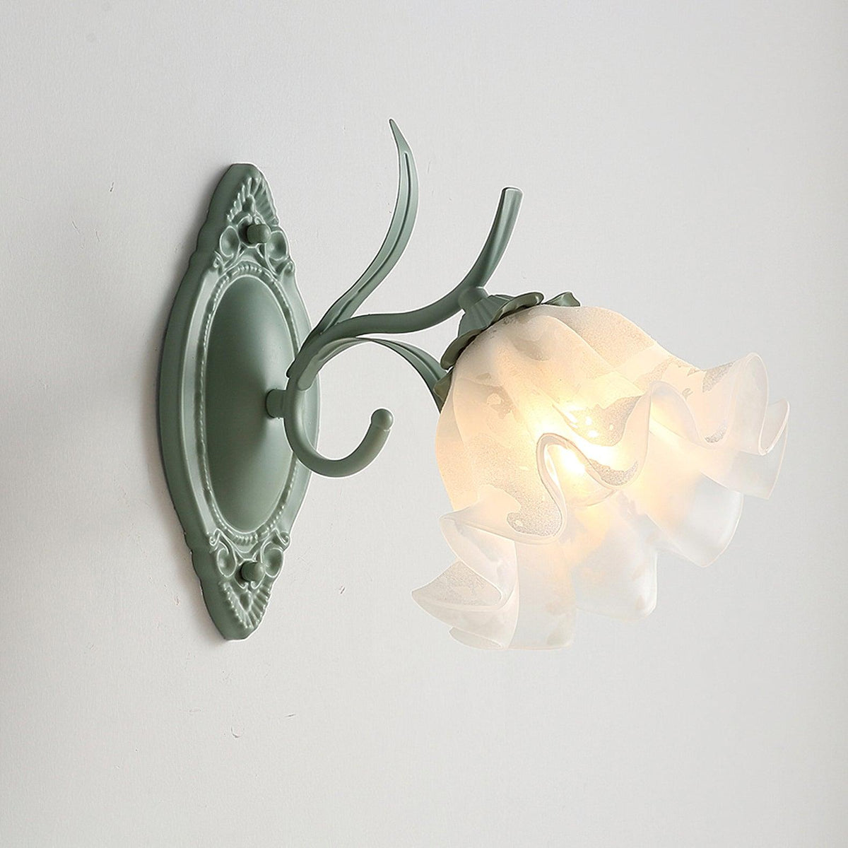 Oly Premium Noordse kunst Flared wandlamp met glazen kap