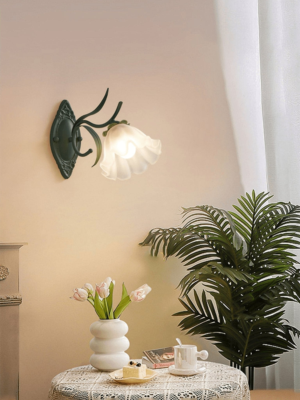 Oly Premium Noordse kunst Flared wandlamp met glazen kap