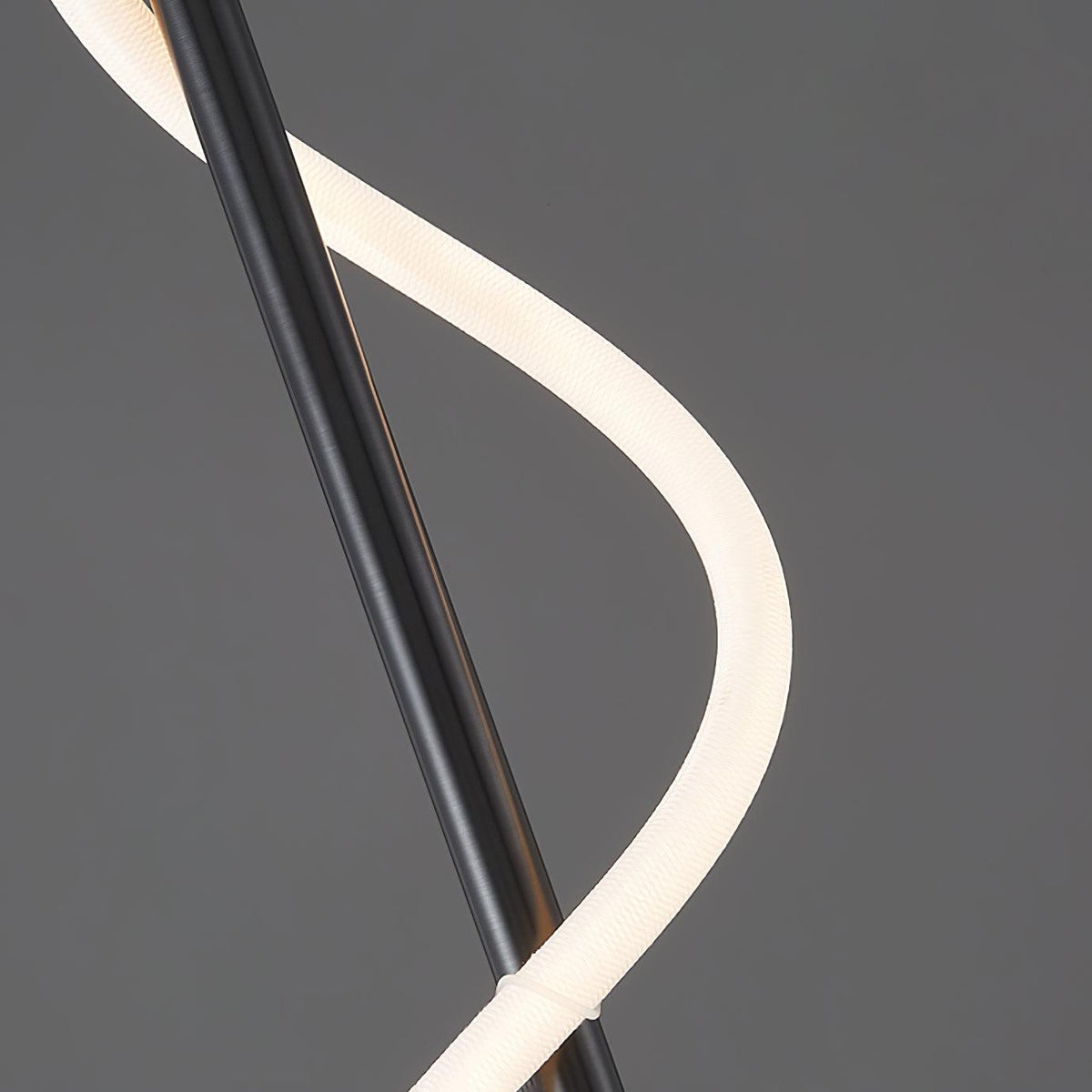 Nivelo sculpturale messing siliconen wandlamp