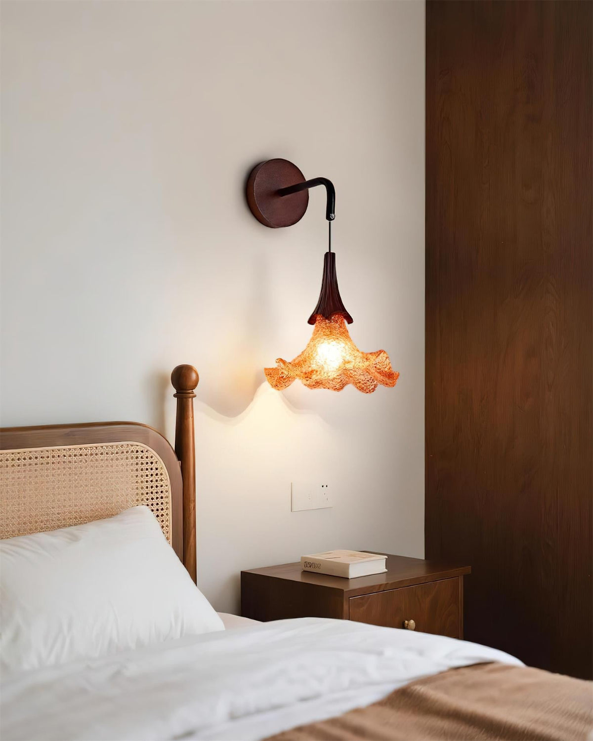 Ambrosine Blossom wandlamp