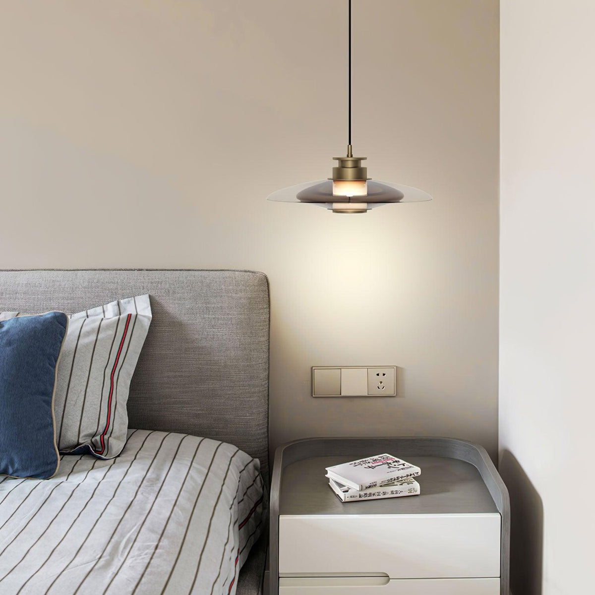 Borian glazen futuristische hanglamp