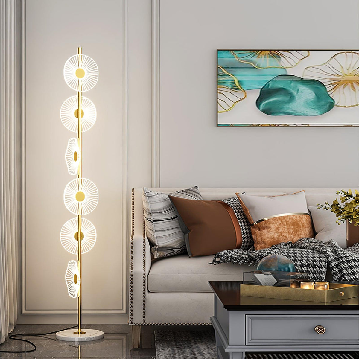 Petaira vloerlamp van marmer in goudkleurige afwerking