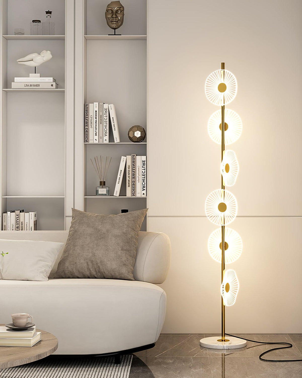 Petaira vloerlamp van marmer in goudkleurige afwerking