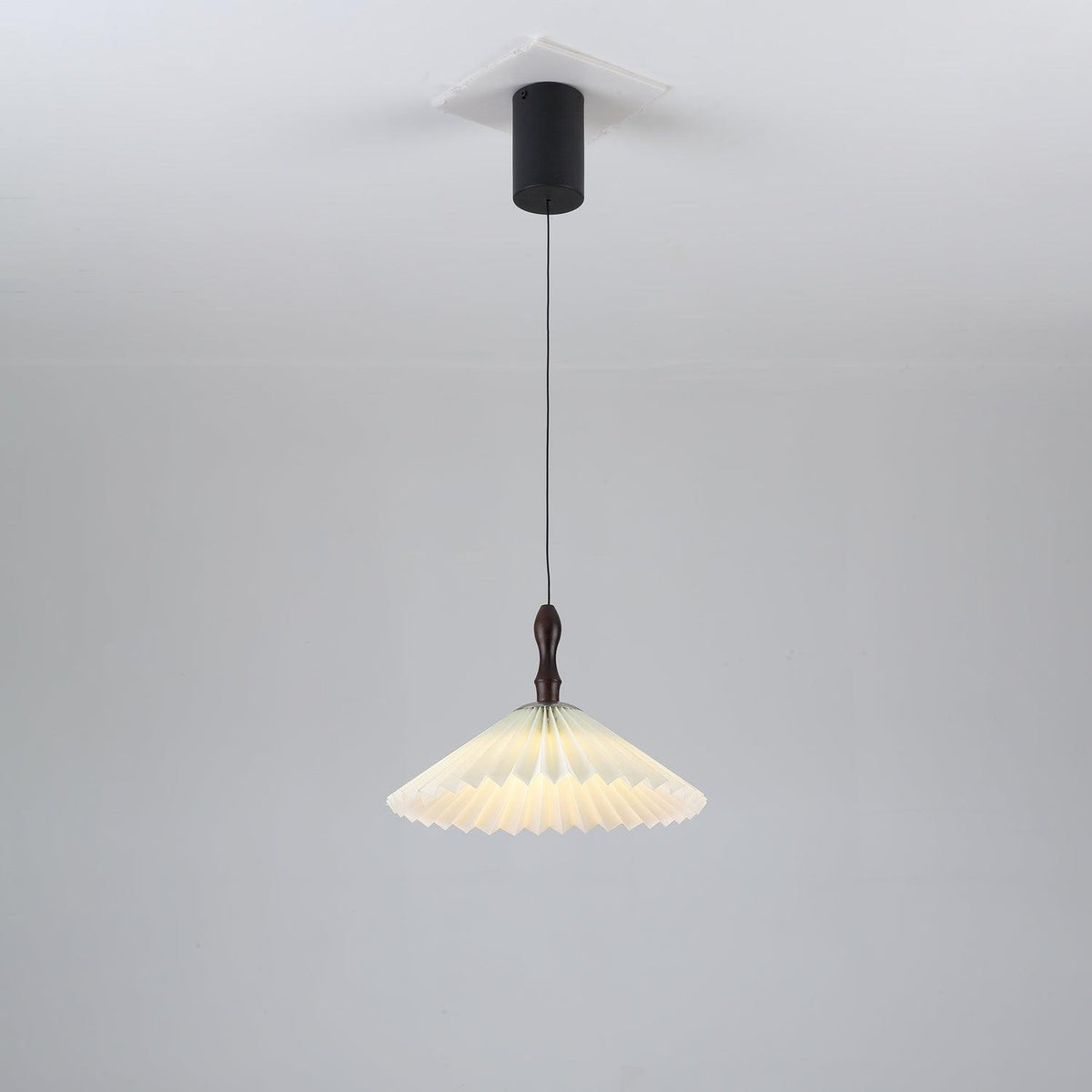 Petal hanglamp van hout met bloemblaadjes