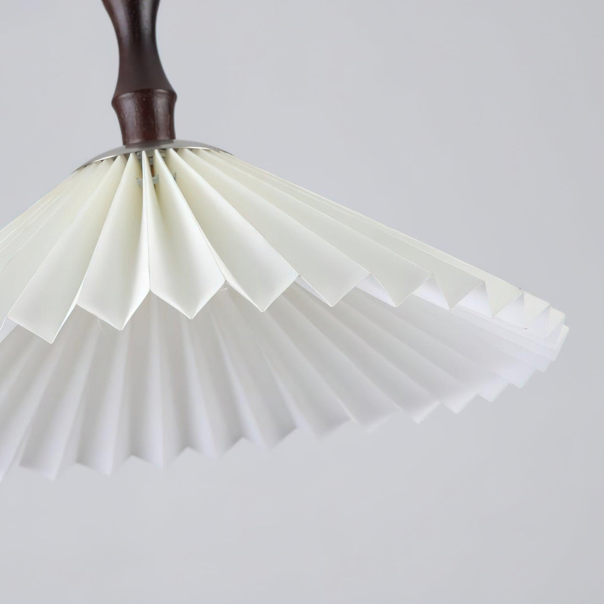 Petal hanglamp van hout met bloemblaadjes