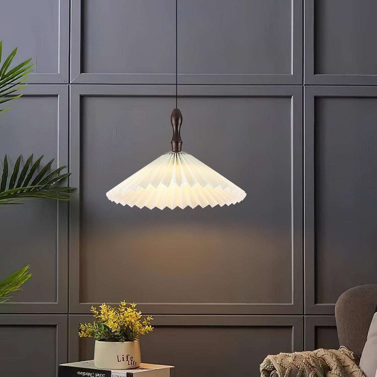 Petal hanglamp van hout met bloemblaadjes