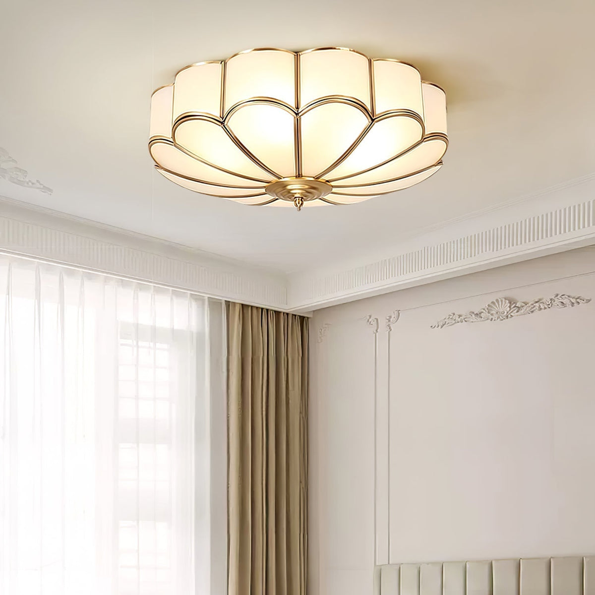 Velenena plafondlamp bloemvormig glas messing
