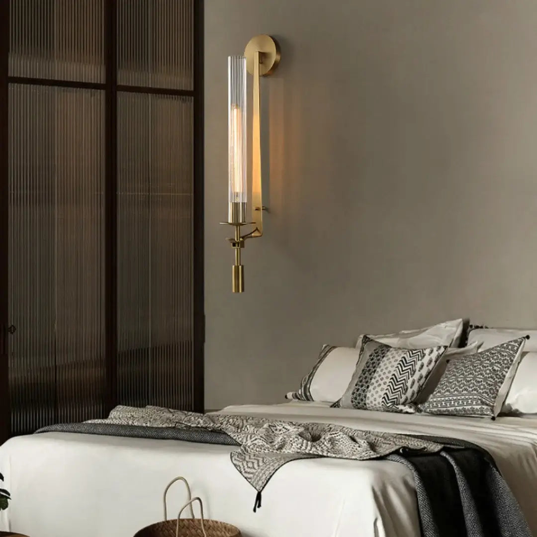 Veloora wandlamp messing Minimalistisch Geribbelde glas